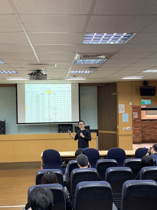111學年度第二學期院導師會議暨教學知能研習座談圖片